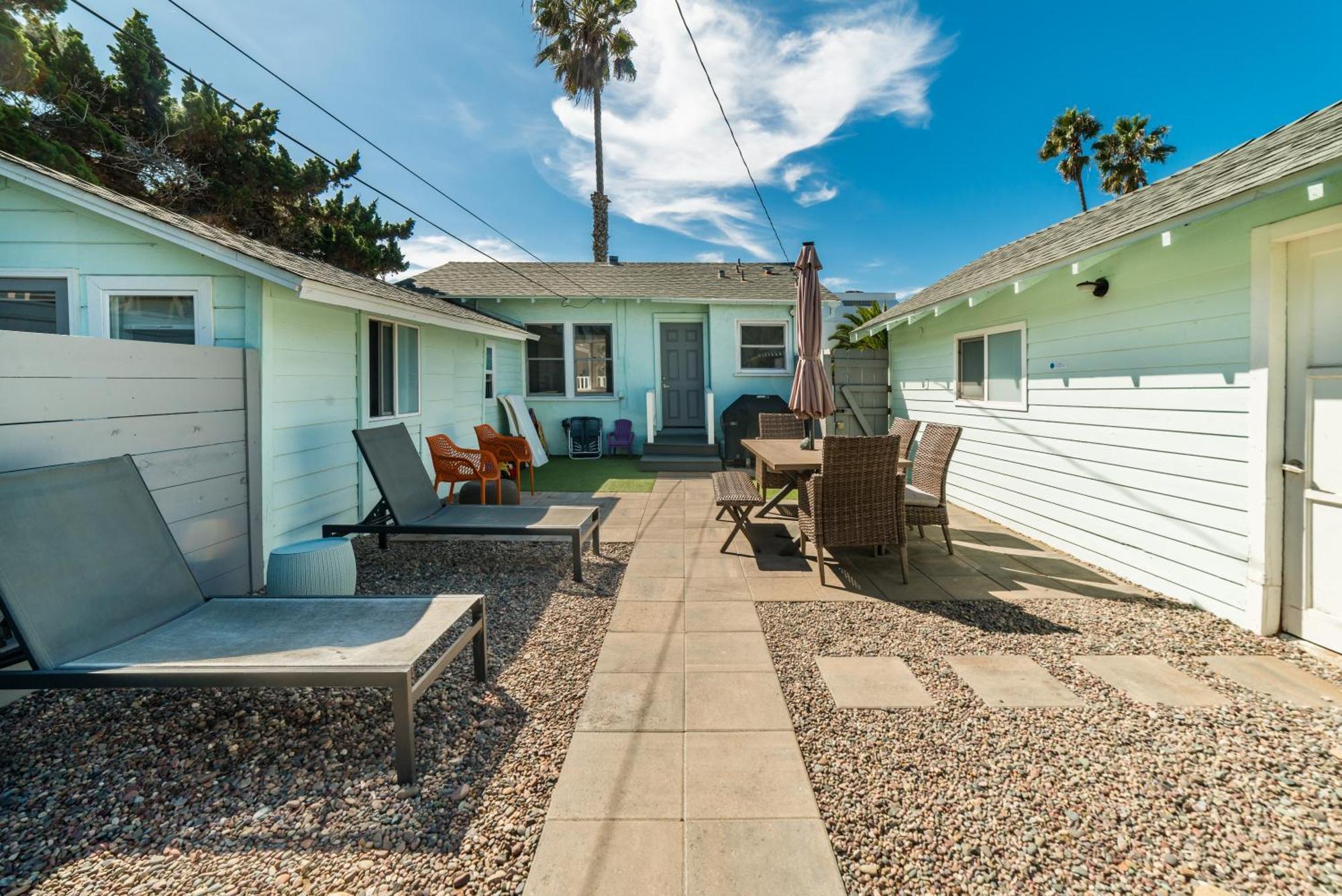Pacific Bungalow In Oceanside With Backyard & Tiny House Exterior foto