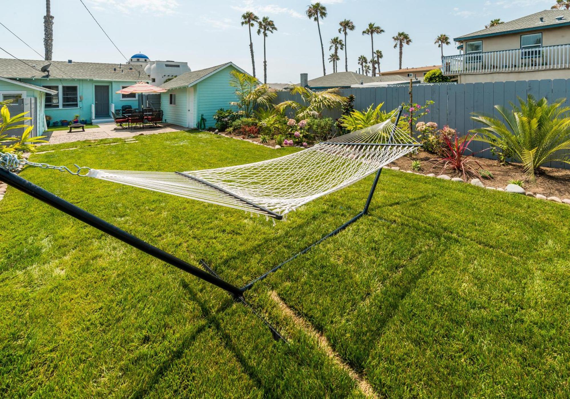 Pacific Bungalow In Oceanside With Backyard & Tiny House Exterior foto